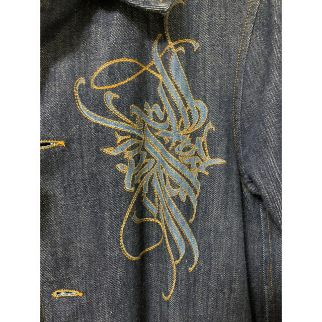 DRIES VAN NOTEN(ドリスヴァンノッテン)のDRIES VAN NOTEN  刺繍入りデニムコート メンズのジャケット/アウター(チェスターコート)の商品写真