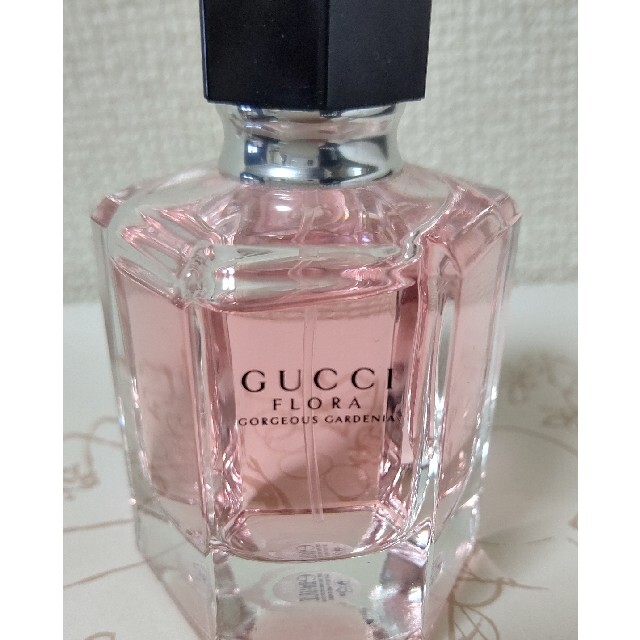 Gucci(グッチ)のGUCCIフローラ香水50㎎ コスメ/美容の香水(香水(女性用))の商品写真