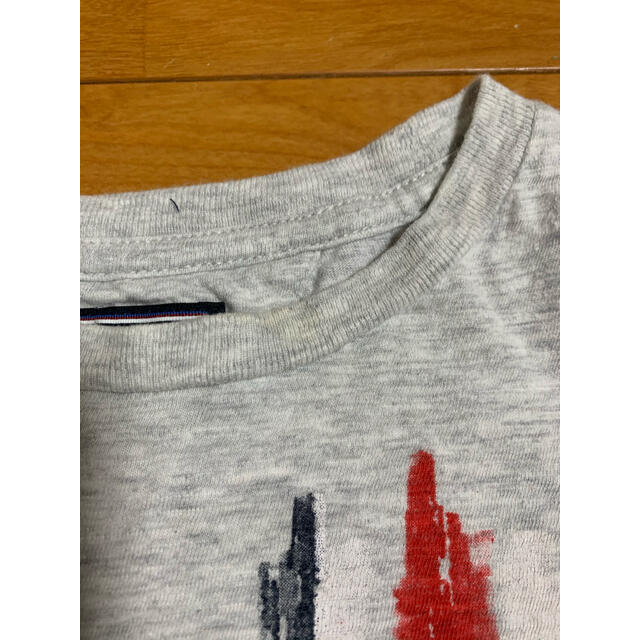 TOMMY HILFIGER(トミーヒルフィガー)の★値下げしました★TOMMY HILFIGER  Tシャツ  104 キッズ/ベビー/マタニティのキッズ服男の子用(90cm~)(Tシャツ/カットソー)の商品写真