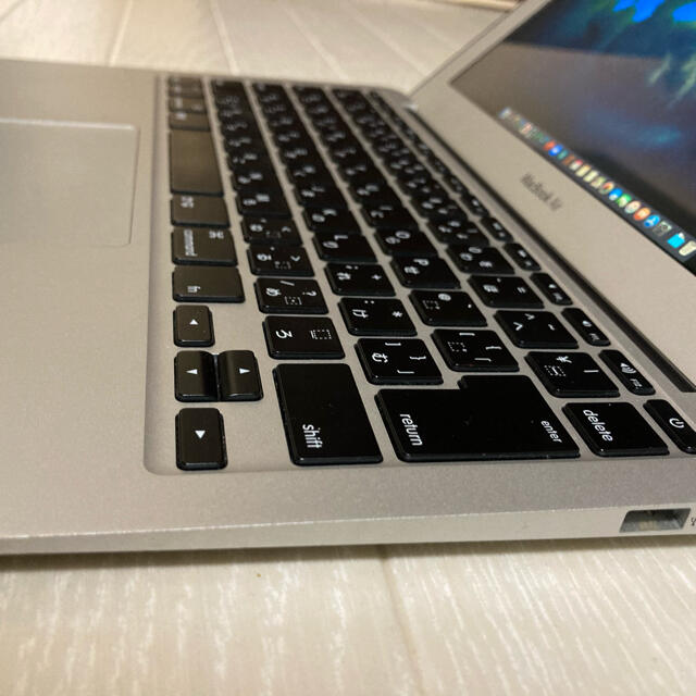 MacBook Air 11インチ Corei7, 4GB, 256GB - ノートPC