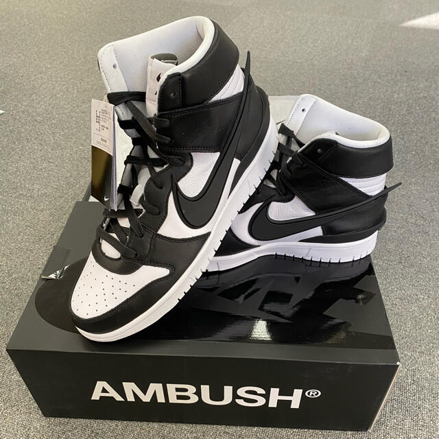 NIKE(ナイキ)のAMBUSH®️× NIKE DUNK HI Black/White  メンズの靴/シューズ(スニーカー)の商品写真