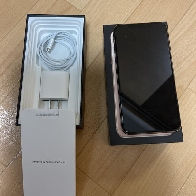 iPhone 11 Pro Max ゴールド 512 GB docomo