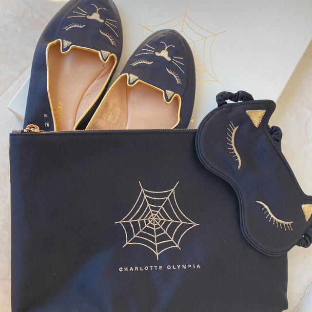 CHARLOTTE OLYMPIA 睡眠セット　部屋履き