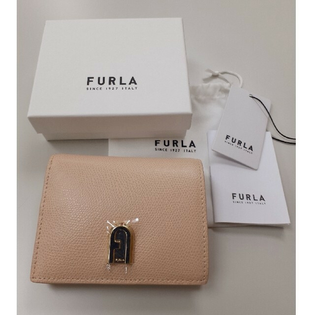 【新品】フルラ FURLA　二つ折り財布