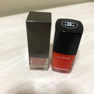 シャネル(CHANEL)の未使用　シャネル　バーバリー  マニキュア　セット　赤ピンク　534 403(マニキュア)