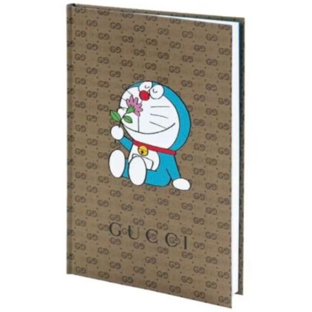 Gucci(グッチ)のCanCam３月号付録　GUCCI　ドラえもん　コラボ　ノート エンタメ/ホビーの雑誌(ファッション)の商品写真