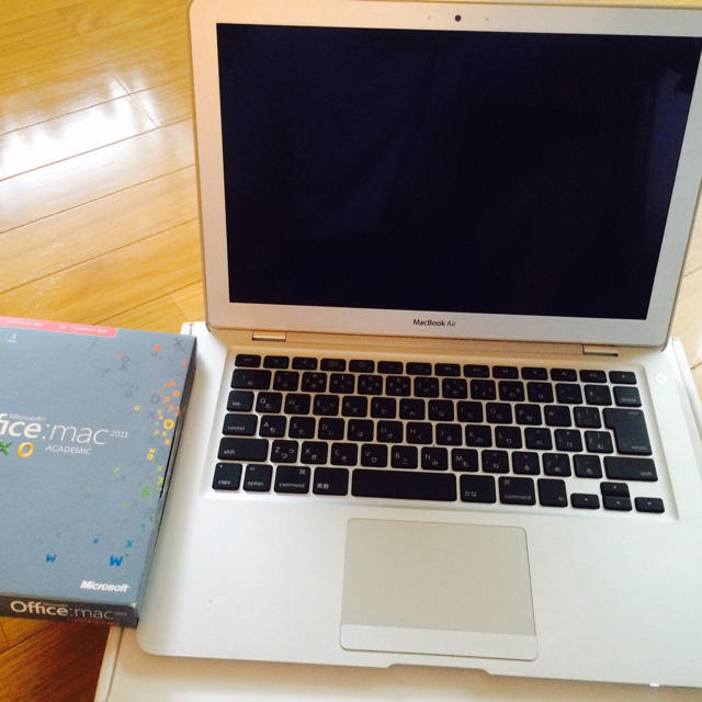 ノートPC Macbook  Air 120GB