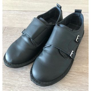 ザラ(ZARA)のzara キッズ　ローファー　黒(ローファー)