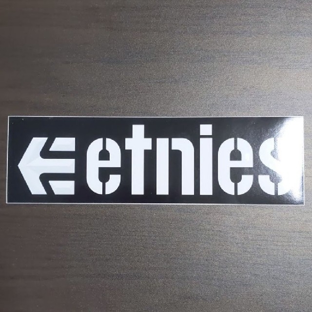 etnies(エトニーズ)の（縦6cm横20.3cm）Etenies ステッカー スポーツ/アウトドアのスポーツ/アウトドア その他(その他)の商品写真