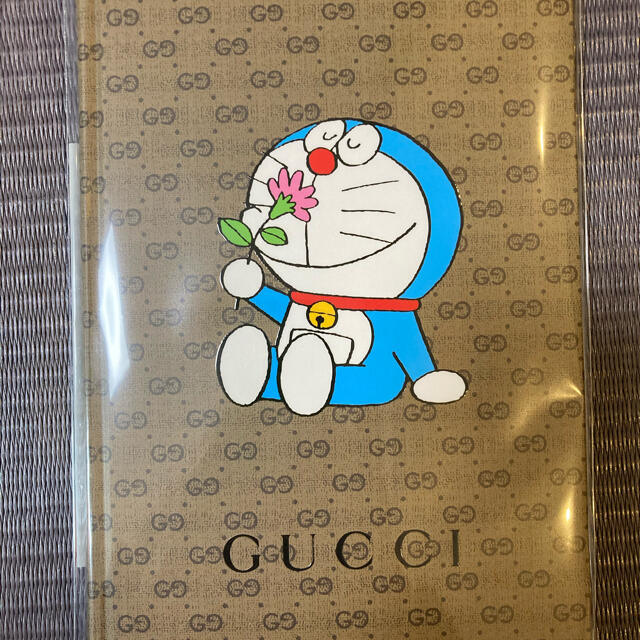 Gucci(グッチ)のcan can どらえもん×グッチ エンタメ/ホビーのおもちゃ/ぬいぐるみ(キャラクターグッズ)の商品写真