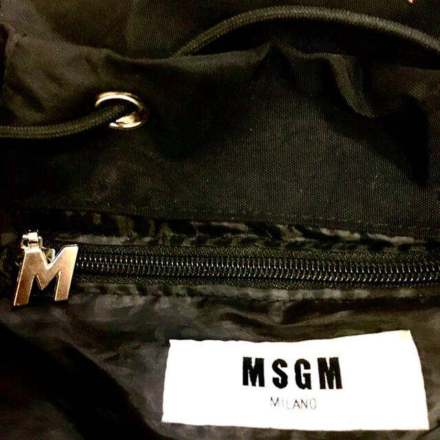 早い者勝ち！！週末限定値下げ　MSGM  ロゴ　リュックサック　ブラック