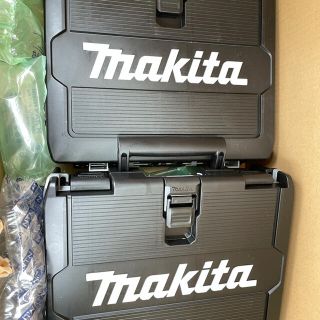 マキタ(Makita)のマキタ インパクトドライバー TD171DRGXB ブラック　2台(工具)