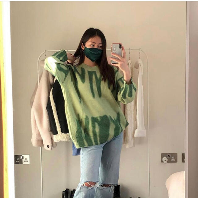 Brandy Melville(ブランディーメルビル)のpoplar paint spill jumper レディースのトップス(ニット/セーター)の商品写真