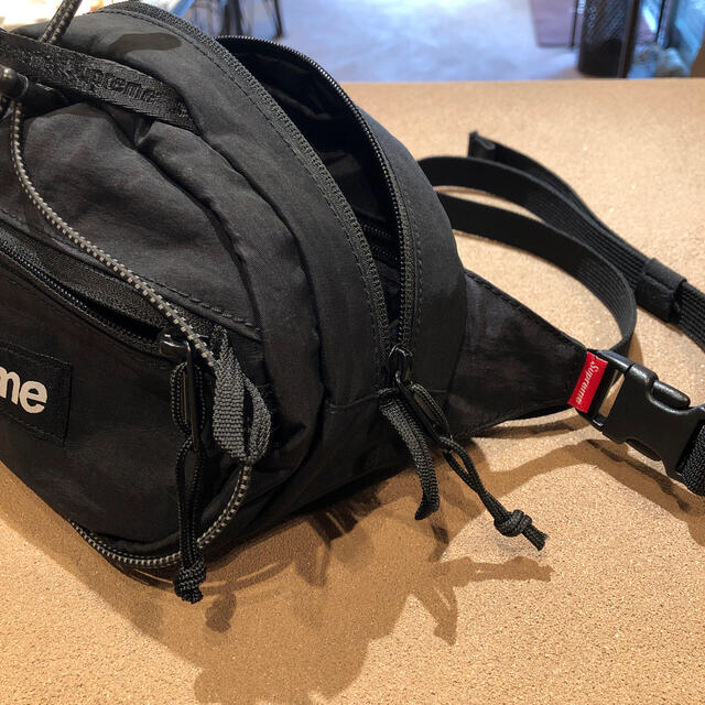 【75%OFF!】 Supreme 20FW Waist Bag 2.5L ブラック kids-nurie.com