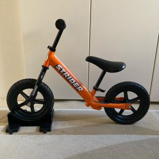 ストライダ(STRIDA)のストライダー　オレンジ　スタンド　strider(自転車)