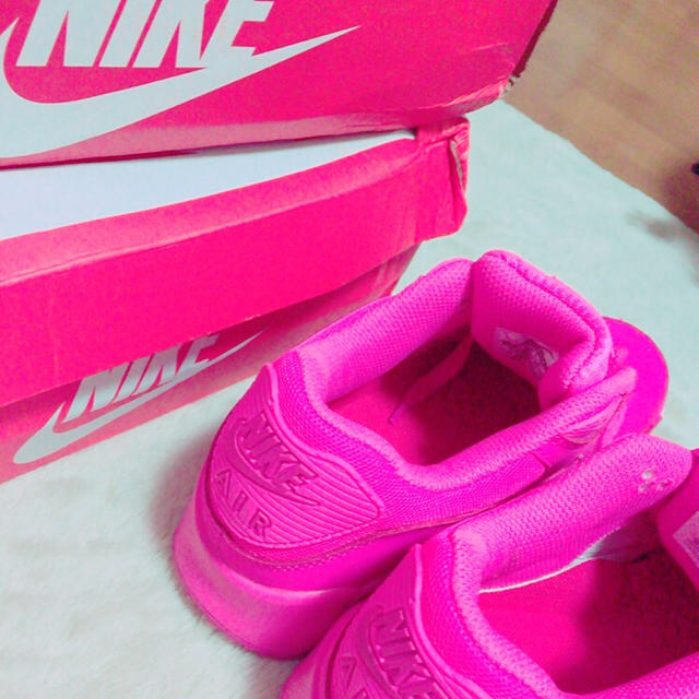 NIKE(ナイキ)のナイキ エアマックス90 ピンク レディースの靴/シューズ(スニーカー)の商品写真