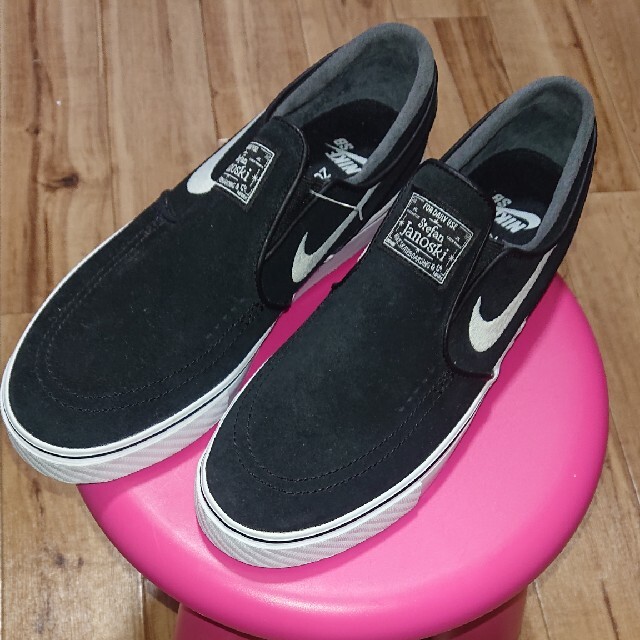 NIKE(ナイキ)の NIKE SB ZOOM STEFAN JANOSKIスリッポン26.5㎝ メンズの靴/シューズ(スニーカー)の商品写真