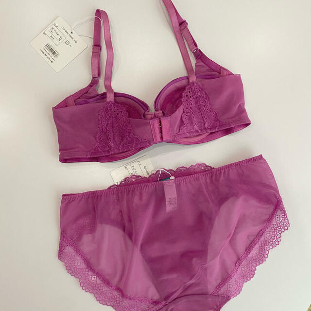 rin様専用　Chut! INTIMATES ブラジャー・ショーツ　B65/M レディースの下着/アンダーウェア(ブラ&ショーツセット)の商品写真