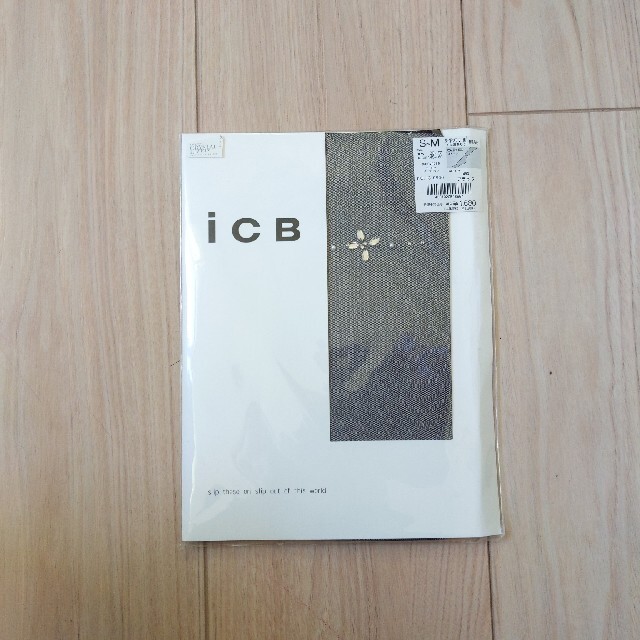 ICB(アイシービー)のiCB ストッキング　 ビジュー付き レディースのレッグウェア(タイツ/ストッキング)の商品写真
