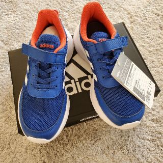 アディダス(adidas)の【トラ様.専用】新品　adidas　21センチ(スニーカー)