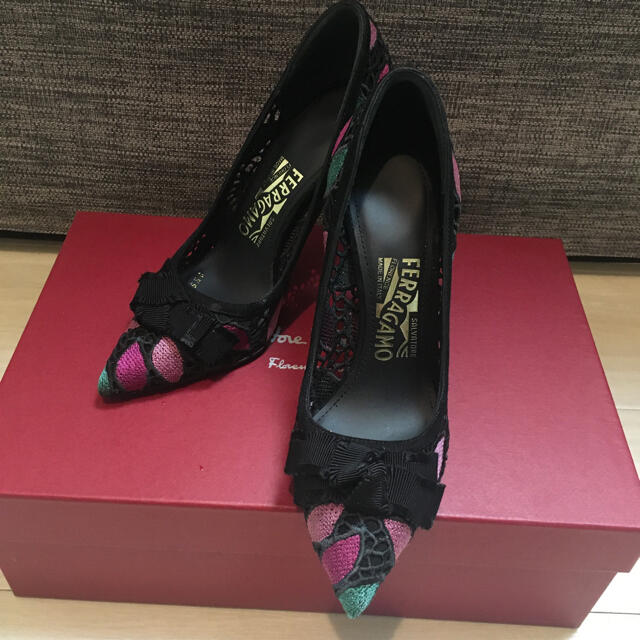 新品 サルヴァトーレ フェラガモ パンプス 23.5 towinglouisvilleky.com