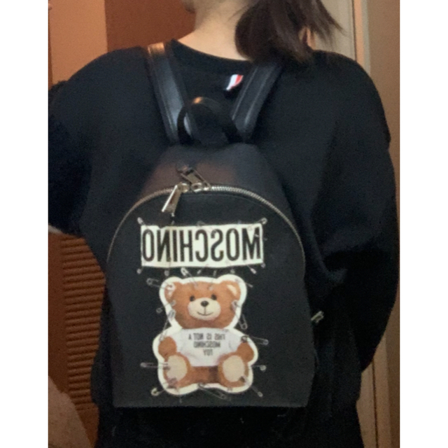 MOSCHINO(モスキーノ)のモスキーノ  リュック　yui様専用になります。 レディースのバッグ(リュック/バックパック)の商品写真