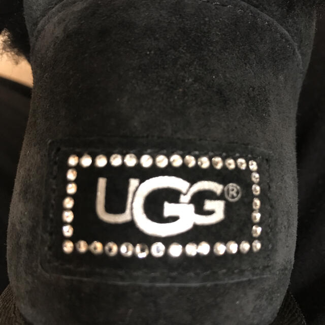 UGG(アグ)のUGG ブーツ　スパンコール付リボン　24センチ レディースの靴/シューズ(ブーツ)の商品写真