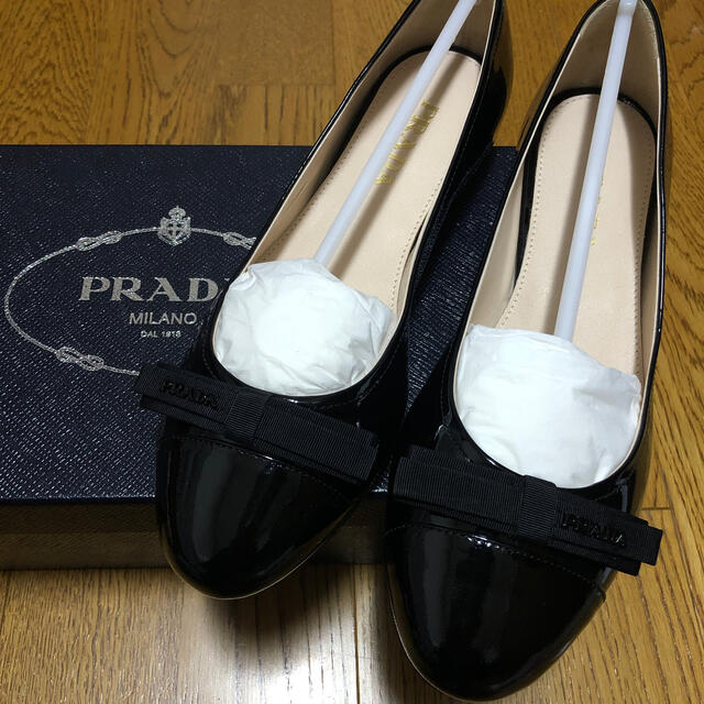 プラダ フラットシューズ prada