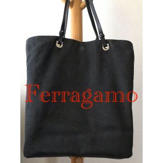 サルヴァトーレフェラガモ(Salvatore Ferragamo)の★フェラガモ/限定処分価格★ デニム×柄 リバーシブルトートバッグ(トートバッグ)