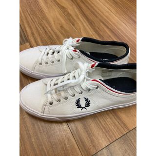 フレッドペリー(FRED PERRY)のフレッドペリー白スニーカー24.5〜25.0(スニーカー)