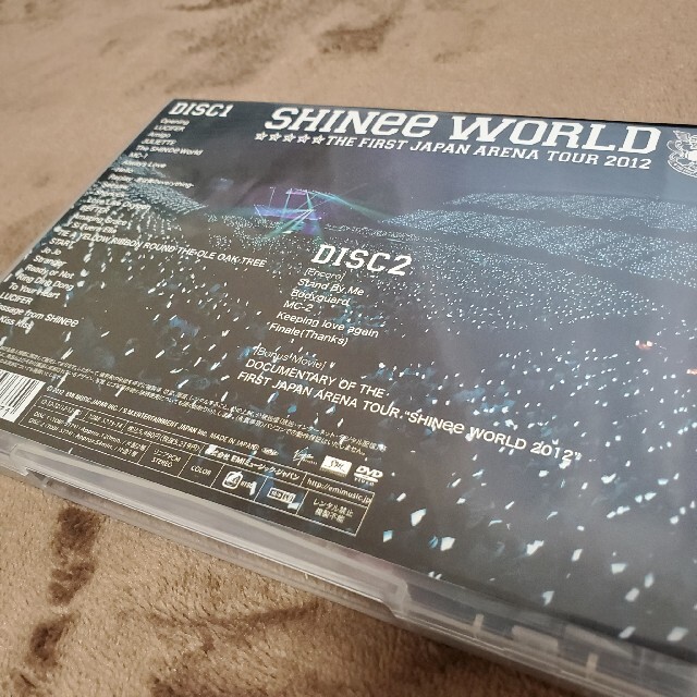 美品 SHINee DVD SHINee WORLD エンタメ/ホビーのDVD/ブルーレイ(ミュージック)の商品写真