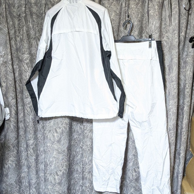 adidasナイロンセットアップ 2