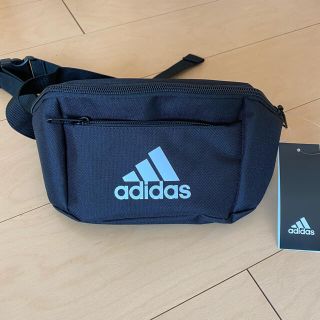 アディダス(adidas)のadidas ウエストポーチ⭐新品⭐(ウエストポーチ)