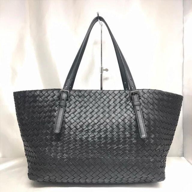 Bottega Veneta(ボッテガヴェネタ)の美品★　ボッテガヴェネタ　トートバッグ　黒　イントレチャート レディースのバッグ(トートバッグ)の商品写真