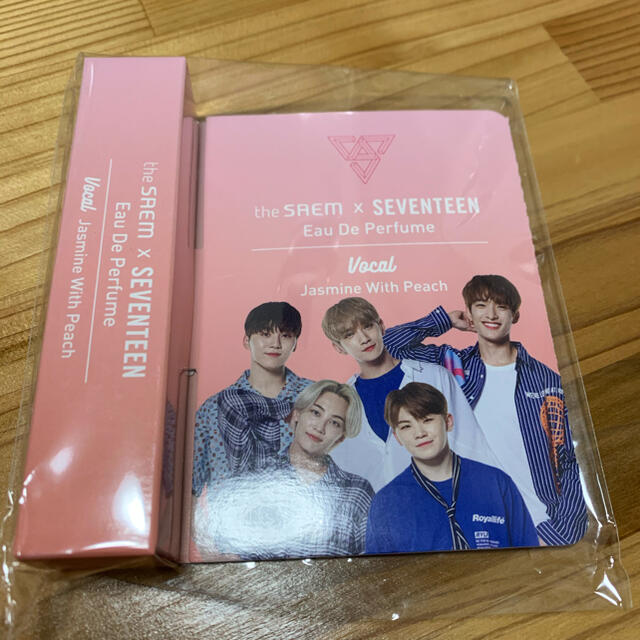 the saem(ザセム)のtheSAEM×SEVENTEEN ザセム　SEVENTEEN トレカ　香水 エンタメ/ホビーのタレントグッズ(アイドルグッズ)の商品写真