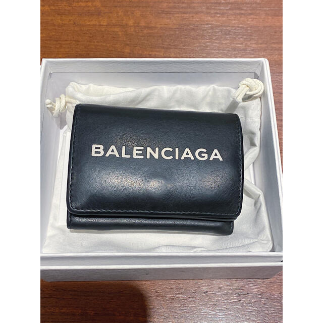 国内正規ブティック購入本物　Balenciaga財布everydayコンパクト黒