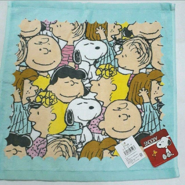 SNOOPY(スヌーピー)のスヌーピー　ハンドタオル　2枚セット エンタメ/ホビーのアニメグッズ(タオル)の商品写真