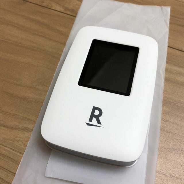 楽天モバイル　ポケット　wifi ホワイト　白　未使用品　SIMカード無し スマホ/家電/カメラのスマホ/家電/カメラ その他(その他)の商品写真