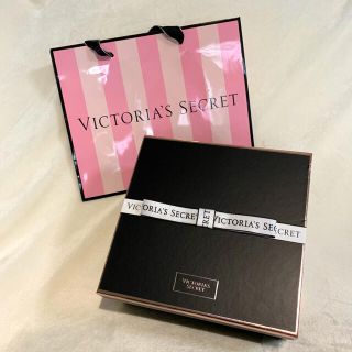 ヴィクトリアズシークレット(Victoria's Secret)のヴィクトリアシークレット　ギフトボックス　プレゼント　箱　袋　小物入れ(ラッピング/包装)