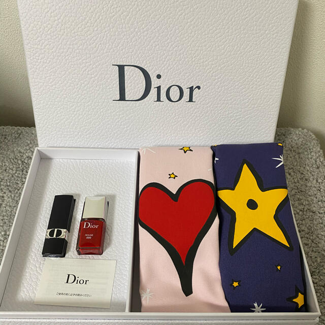 Dior(ディオール)のディオール会員限定ギフト　ノベルティ 非売品 4点セット エンタメ/ホビーのコレクション(ノベルティグッズ)の商品写真
