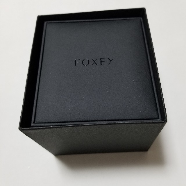 FOXEY(フォクシー)の未使用　FOXEY　フォクシー　腕時計　ノベルティ エンタメ/ホビーのコレクション(ノベルティグッズ)の商品写真