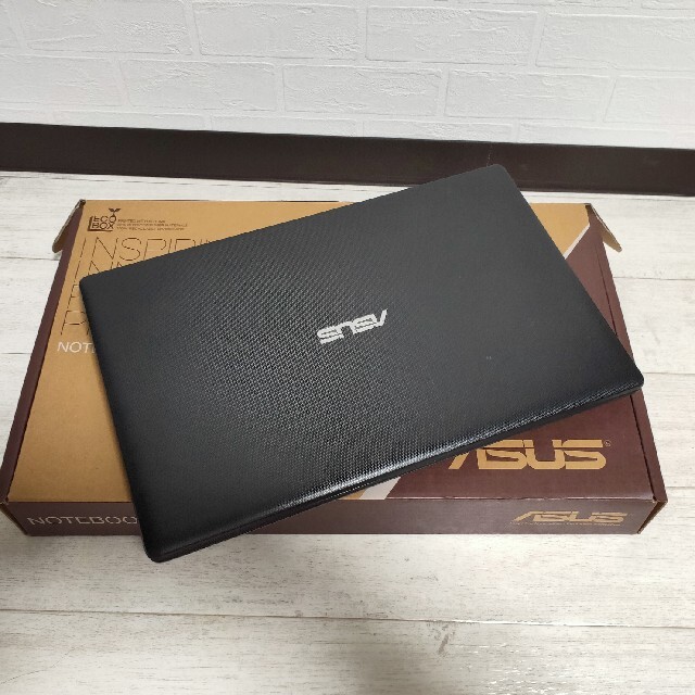 ASUSノートパソコン本体　X551CA