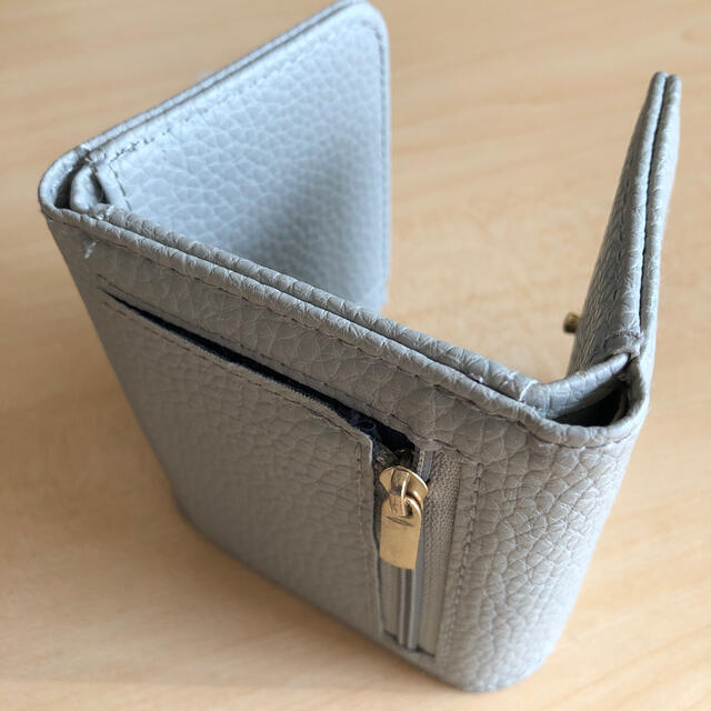 URBAN RESEARCH(アーバンリサーチ)のアーバンリサーチ　折り畳み　財布 レディースのファッション小物(財布)の商品写真