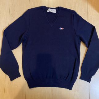 キツネ(KITSUNE)の【まーやん様 専用】Maison Kitsune Vネックニット メリノウール(ニット/セーター)