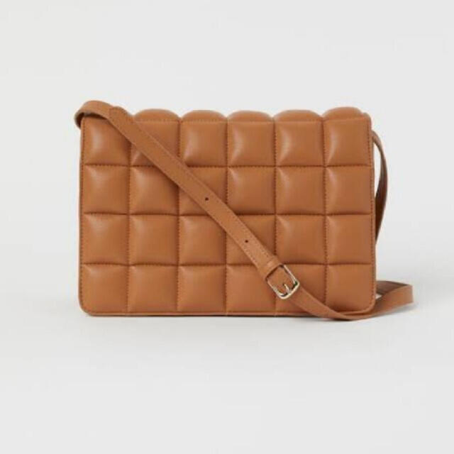 H&M(エイチアンドエム)のH&M キルティングショルダーバッグ  レディースのバッグ(ショルダーバッグ)の商品写真