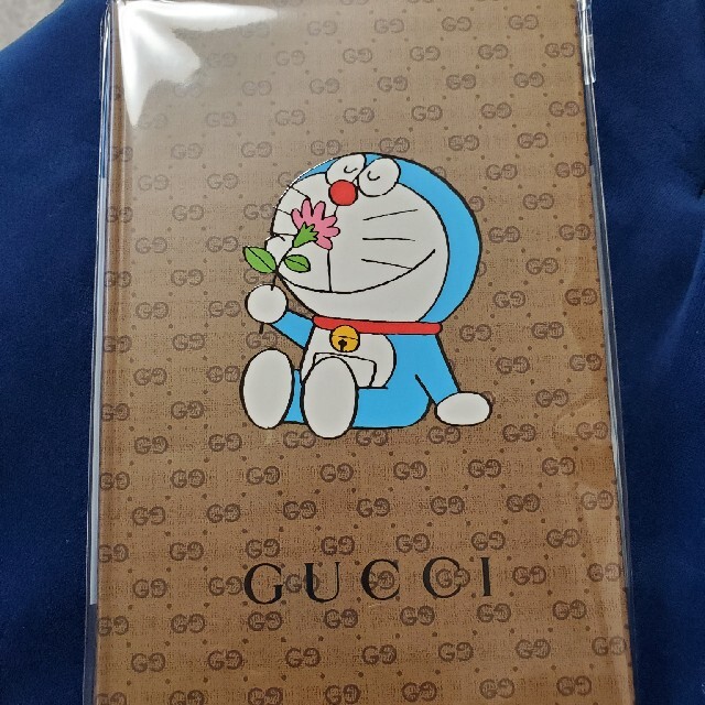 2冊セット　GUCCI×ドラえもん2 インテリア/住まい/日用品の文房具(ノート/メモ帳/ふせん)の商品写真