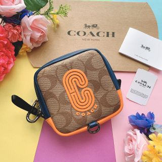 コーチ(COACH)の新品♡coach コーチ　青　オレンジ　ポーチ　カラビナ付き　バレンタイン(その他)