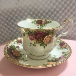 ロイヤルアルバート(ROYAL ALBERT)のロイヤルアルバート　カントリーローズ　カップ&ソーサー(グラス/カップ)