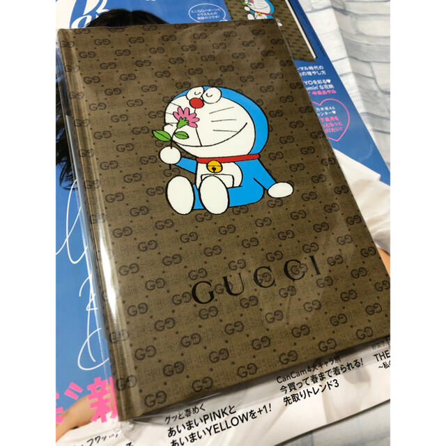 Gucci(グッチ)のキャンキャン　CanCam 雑誌 ＋ 付録　ドラえもん×GUCCIのノート エンタメ/ホビーの雑誌(ファッション)の商品写真