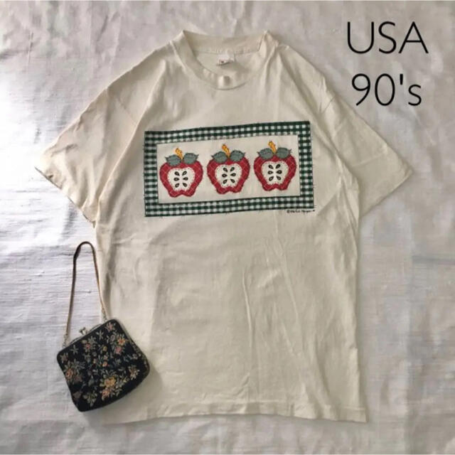 Shinzone(シンゾーン)のUSA 90's ヴィンテージ りんご　アップル  Tシャツ  アメリカ　古着 レディースのトップス(Tシャツ(半袖/袖なし))の商品写真